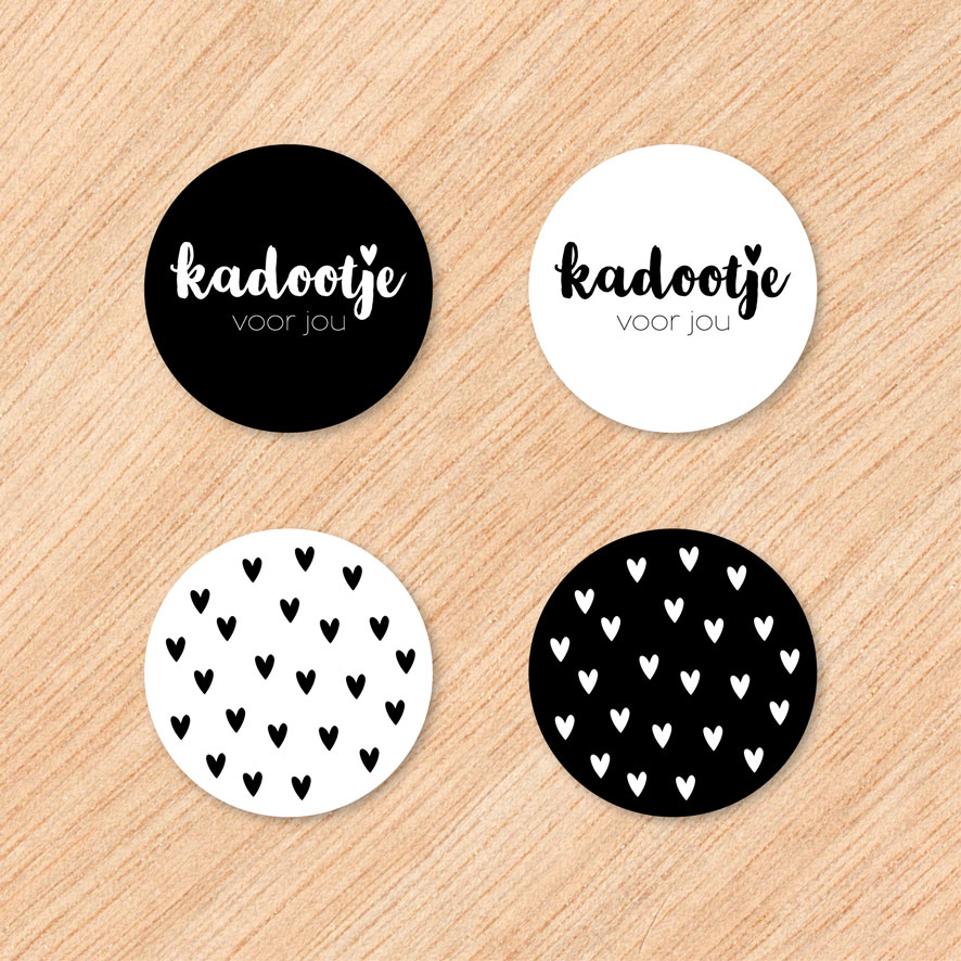 Stickers 'Kadootje voor jou' Combi Set zwart, wit rond 30mm en 40mm