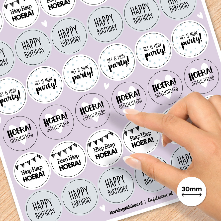Stickervel A4 stickers 'Gefeliciteerd' Combi Set lichtblauw, lichtpaars, wit, lichtblauw rond 30mm