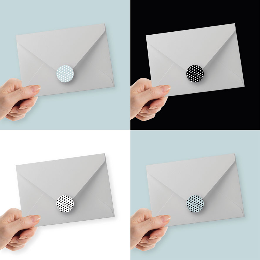 Stickers 'Hartjes' klein lichtblauw, wit, zwart rond envelop
