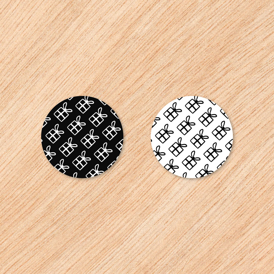 Stickers 'Cadeautjes' zwart, wit rond 30mm en 40mm patronen