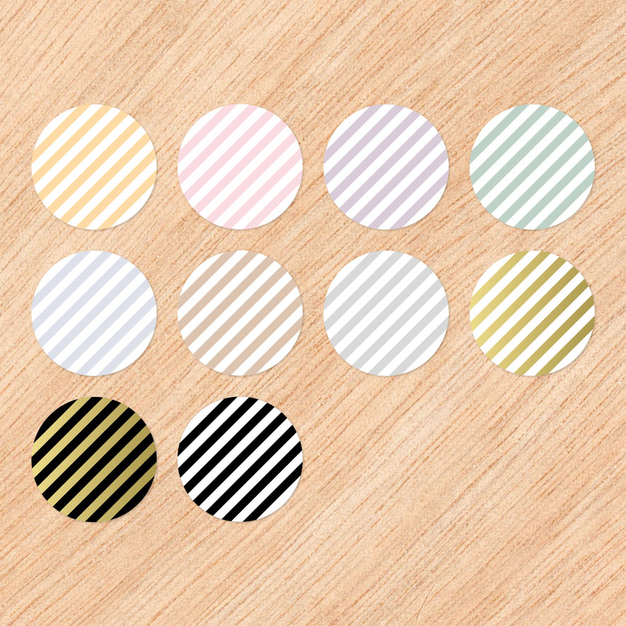 Stickers 'Schuine strepen' lichtgeel, lichtroze, lichtpaars, lichtgroen, lichtblauw, lichtbruin, lichtgrijs, goud/wit, goud/zwart, zwart rond 30mm en 40mm patronen rond patronen