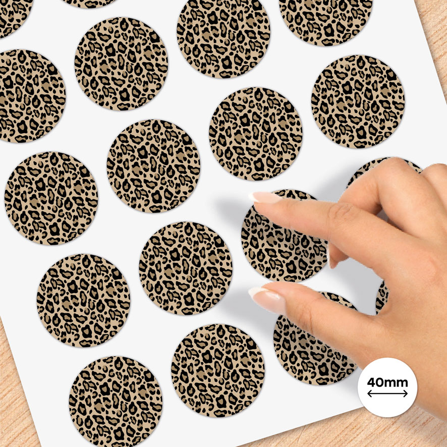 Stickervel A4 stickers 'Panterprint' lichtbruin/donkerbruin rond 40mm patronen